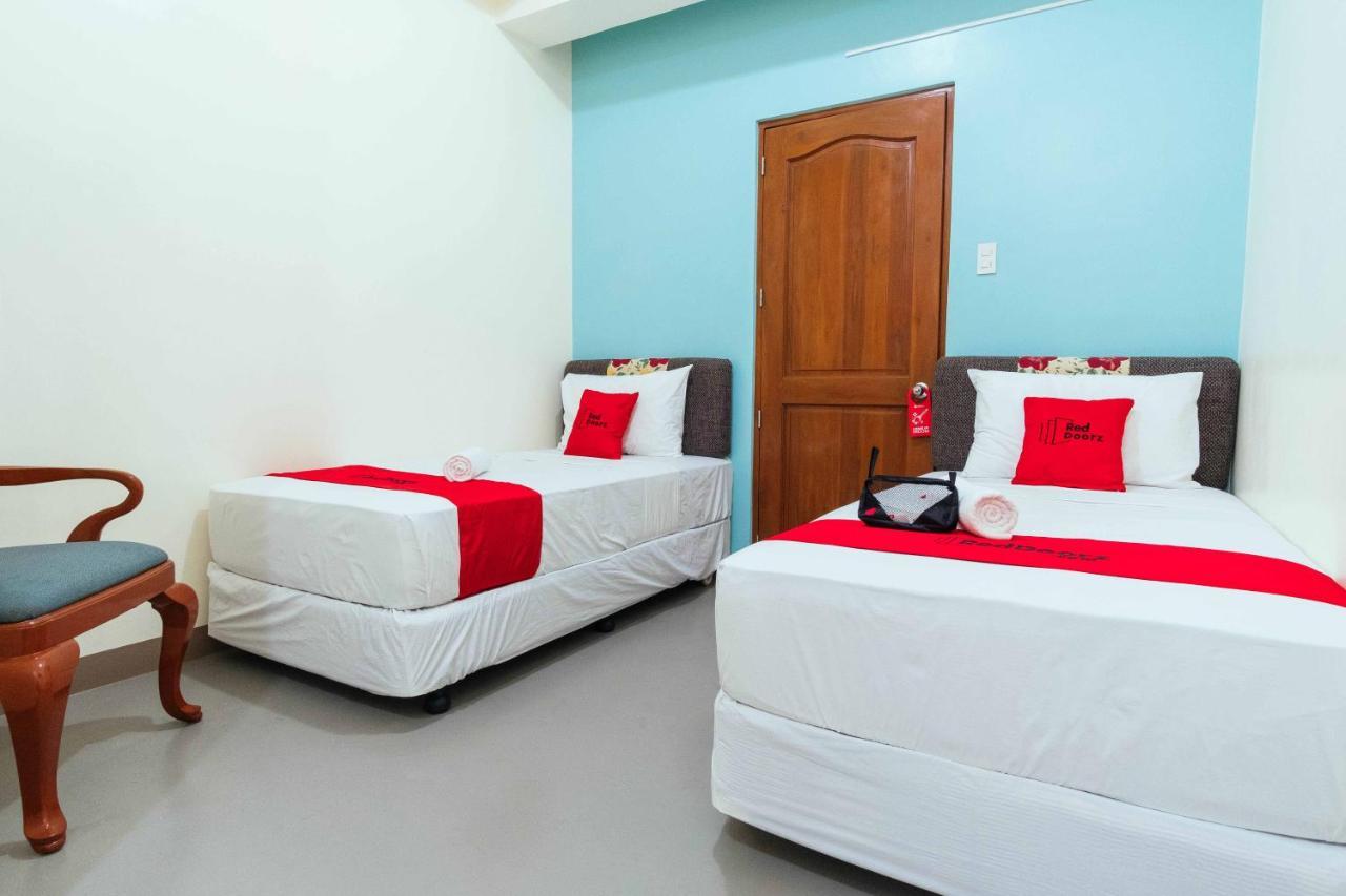 Reddoorz Plus @ It Park Cebu Exterior foto