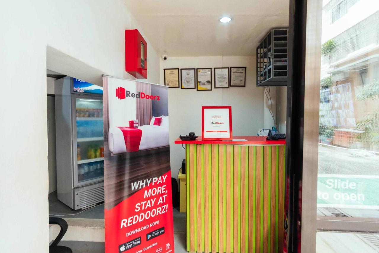 Reddoorz Plus @ It Park Cebu Exterior foto